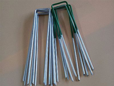 人造草坪固定釘和U型釘是什么關系